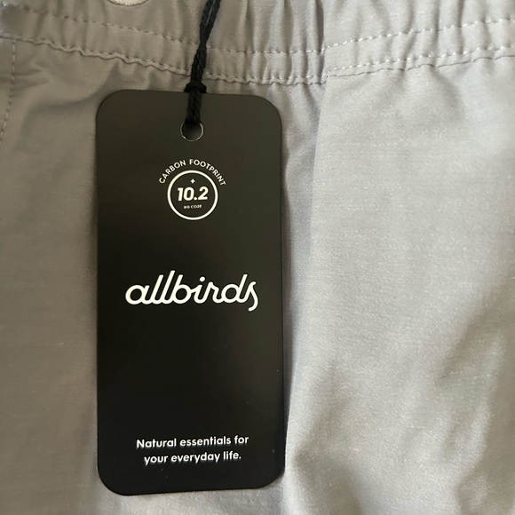 Allbirds women’s Natural Run Short - Picture 7 of 7